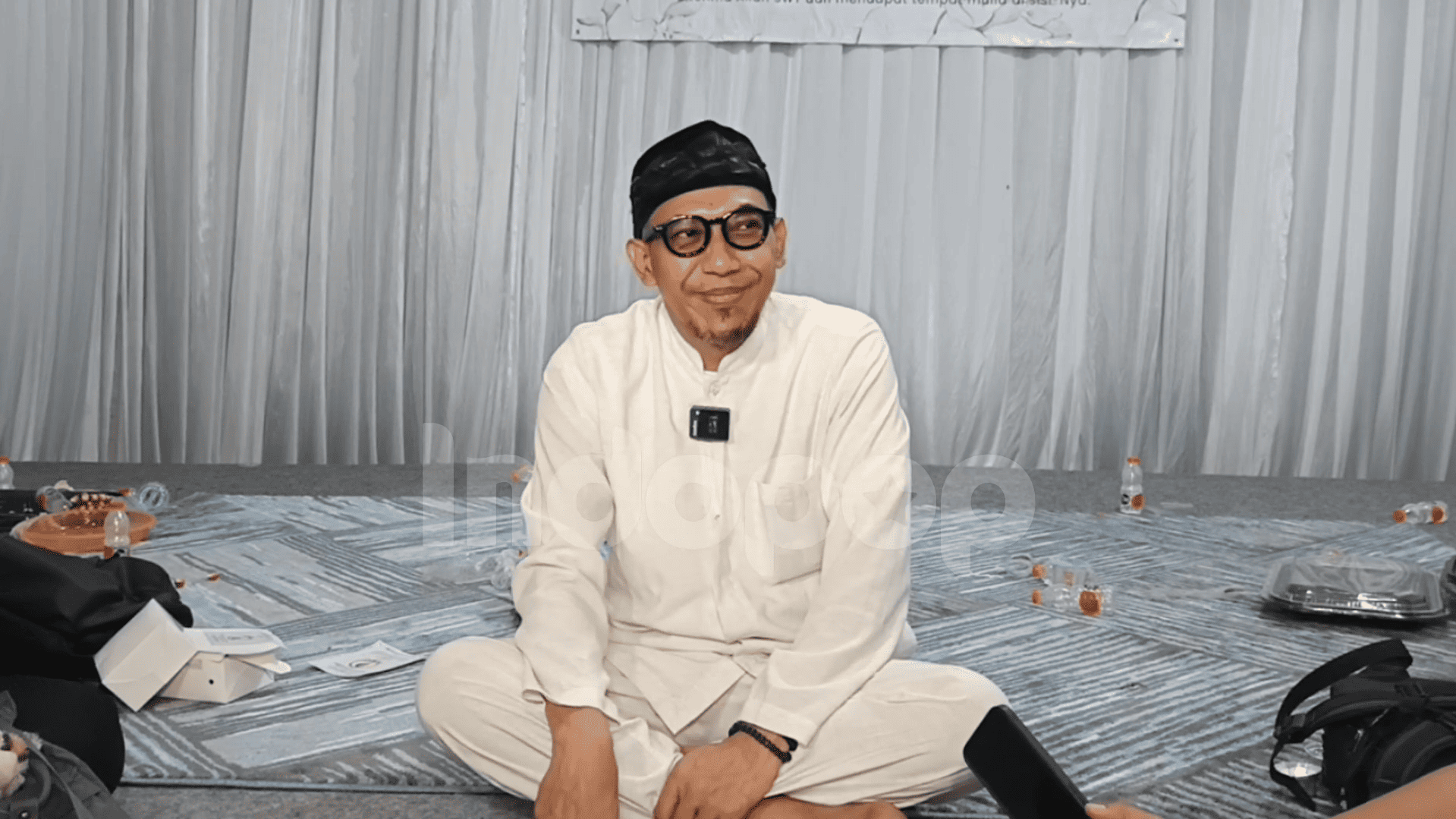 Terungkap! Aji Darmaji Ungkap Tanda-tanda Kehadiran Mpok Alpa Setelah Berpulang!